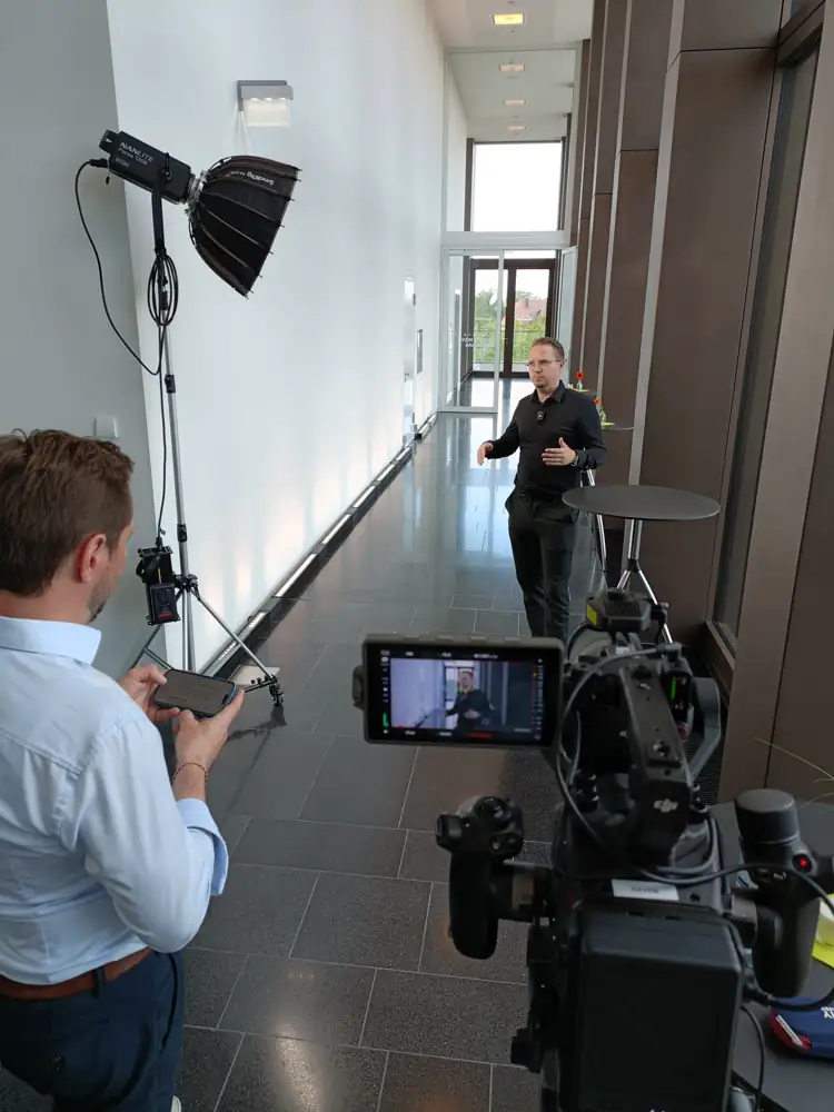 Behind the Scenes – All for One Group - Werbefilme (1)