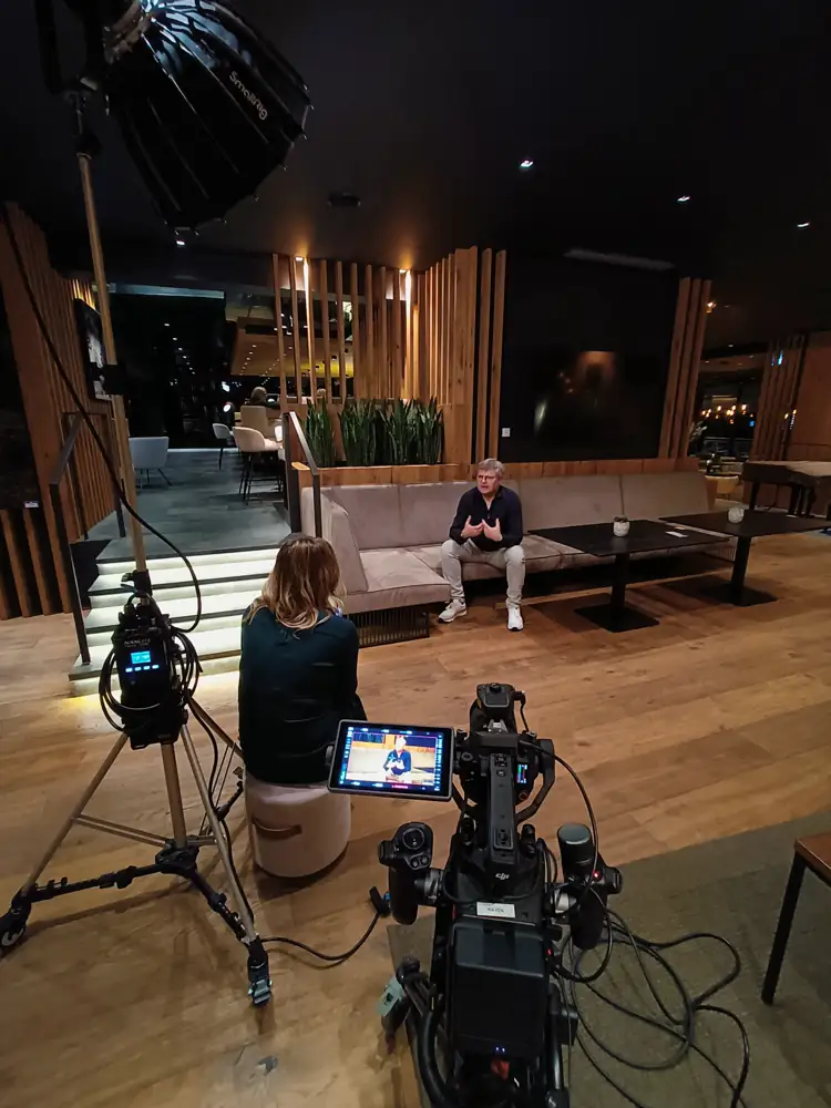 Behind the Scenes – All for One Group - Werbefilme (2)