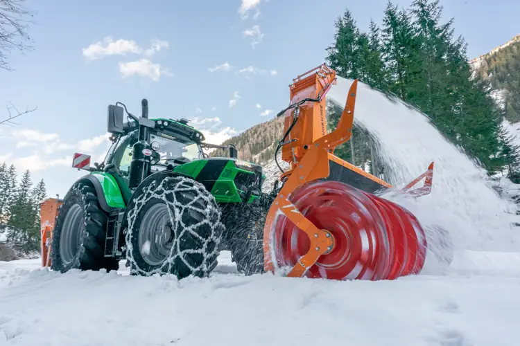 Deutz-Fahr Motive für Winter-Kalender 2024 – Foto 1
