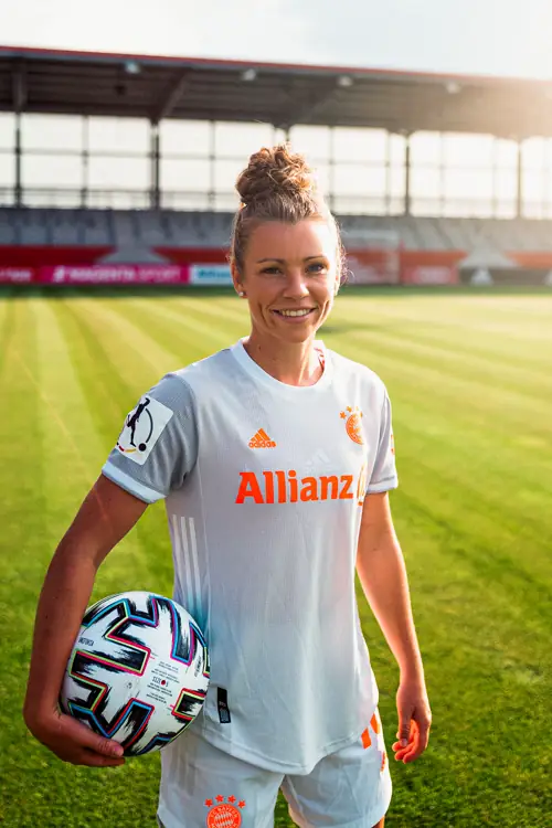 FC Bayern München Frauen Media-Day – Foto 8