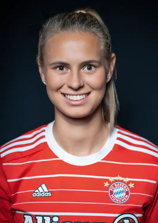 FC Bayern München Frauen Media-Day – Foto 13